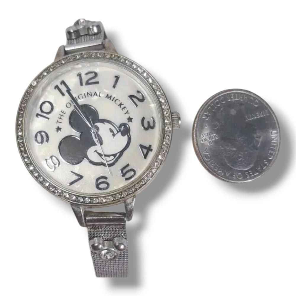 Accutime Disney Micky Mouse Watch - Picture 9 of 11